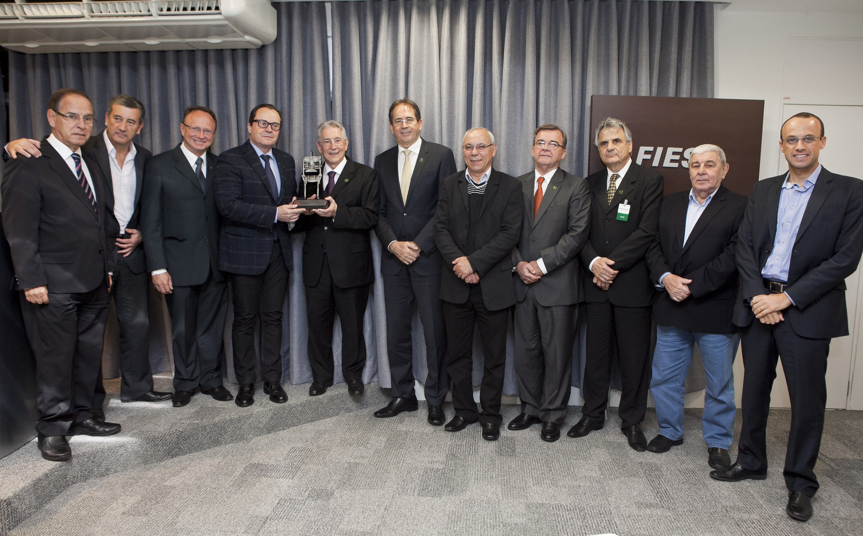 Imagem 1476 no node 3383