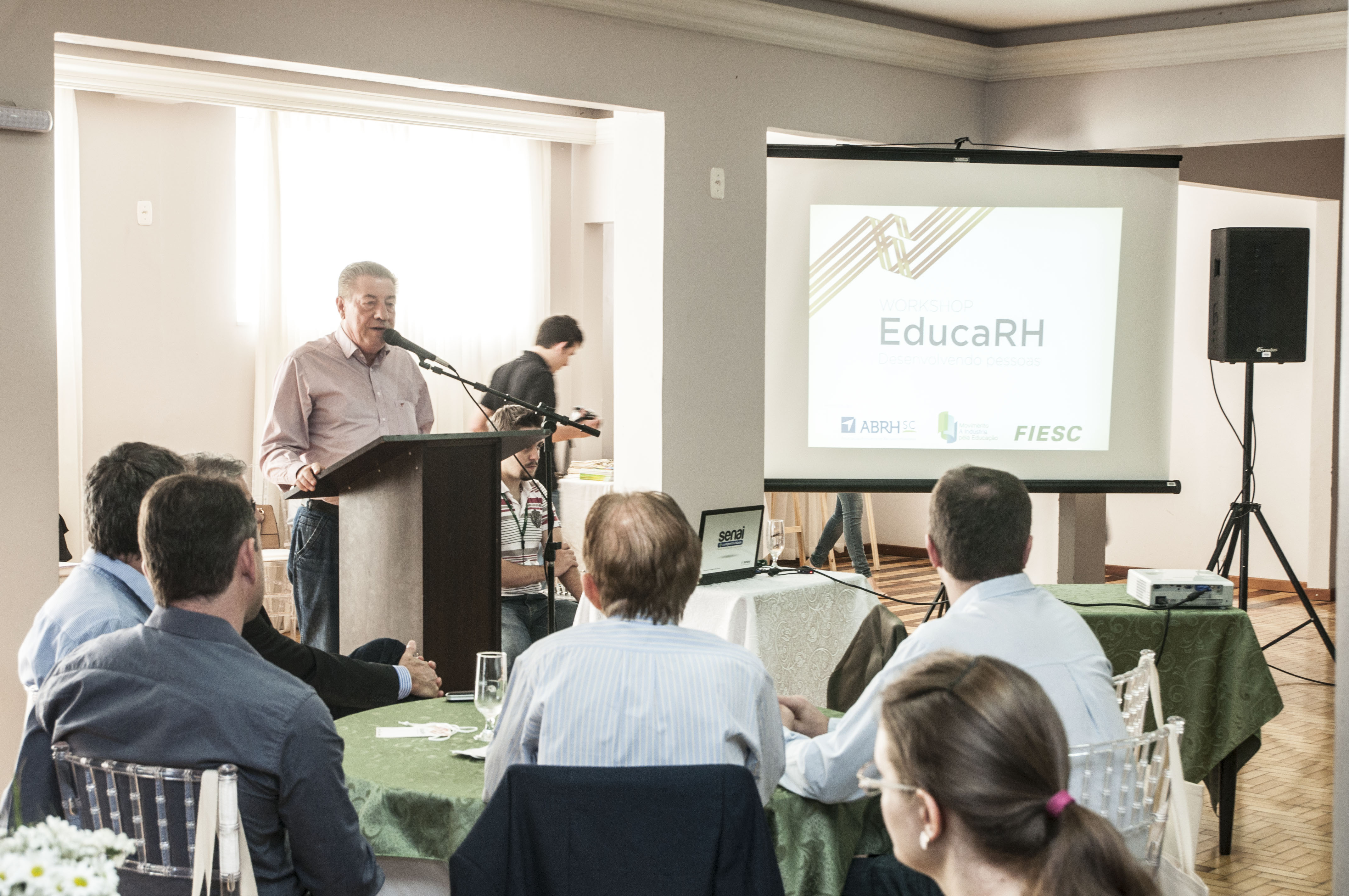 Imagem 1639 no node 3572