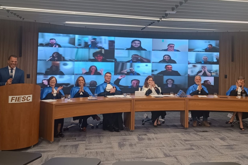 Docentes na cerimonia de colacao de grau