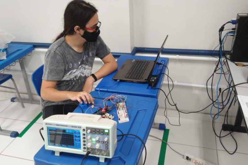 Projeto de Joinville simula usina fotovoltaica. Foto: Divulgação/SENAI