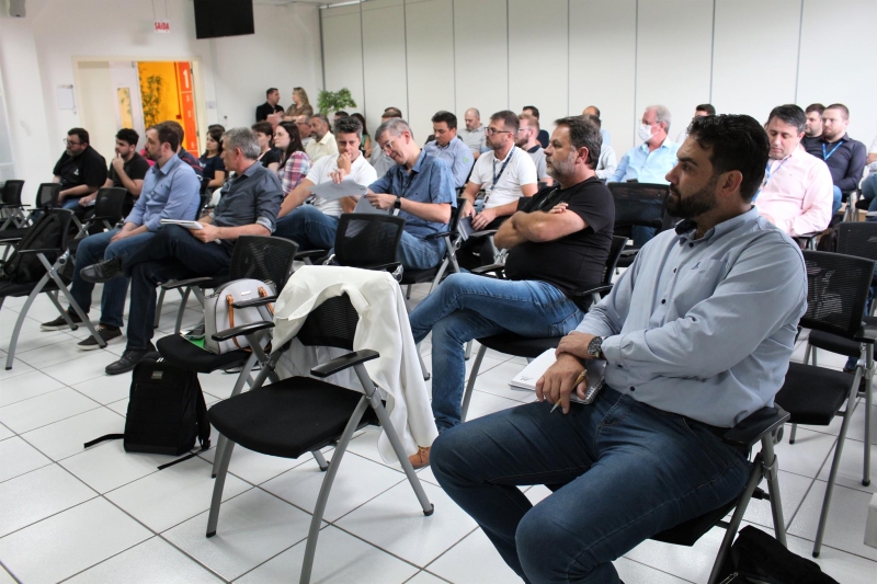 Reunião realizada em Rio do Sul (foto: Débora Claudio)