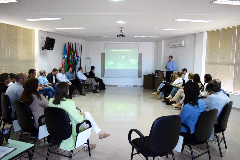Encontro foi realizado na Associação Empresarial da Fronteira - Ascoagrin (foto: Roberto Ruschel)