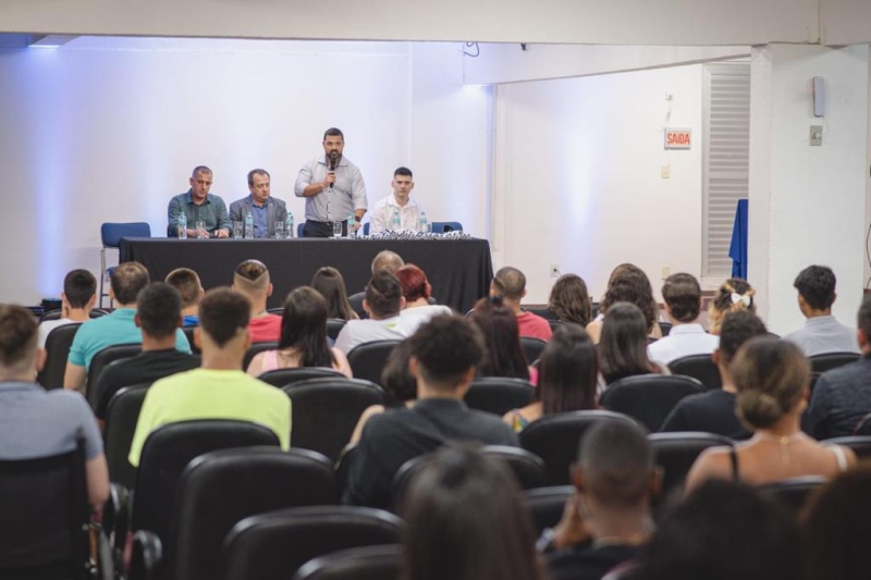 Cerimônia de formatura foi realizada na quarta-feira, dia 18 (foto: Fernando Mendes)