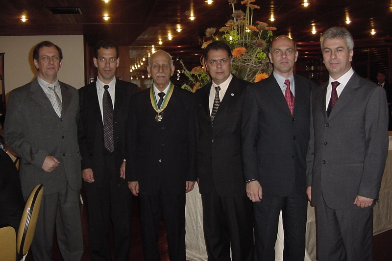Em 2004, durante a solenidade de outorga da Ordem do Mérito Industrial da CNI (foto: divulgação/FIESC)