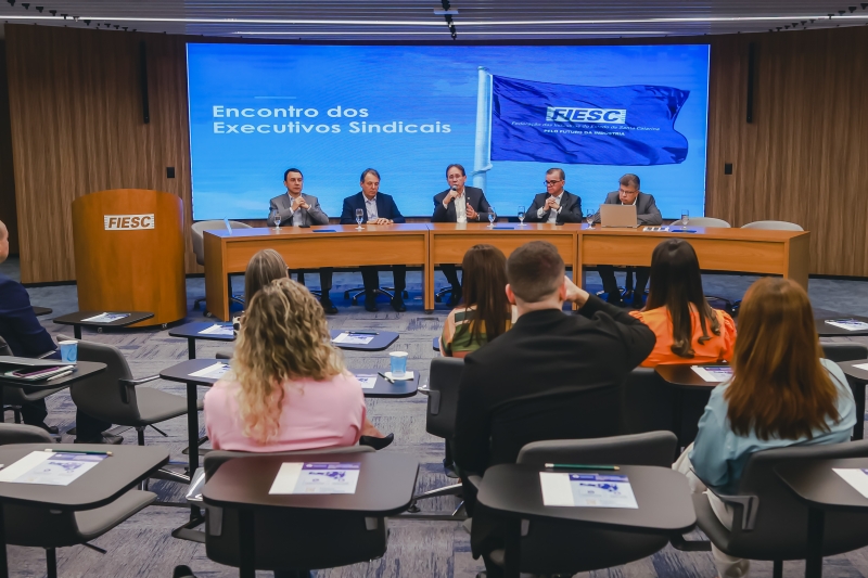 Na FIESC, sindicatos industriais alinham estratégias para fortalecer atuação 