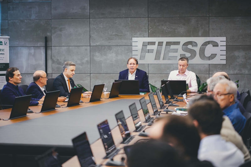 Plano para saneamento de SC é apresentado na FIESC