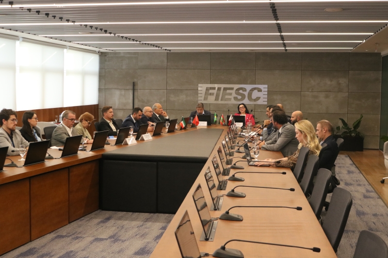 FIESC discute ampliação do comércio com o mercado árabe