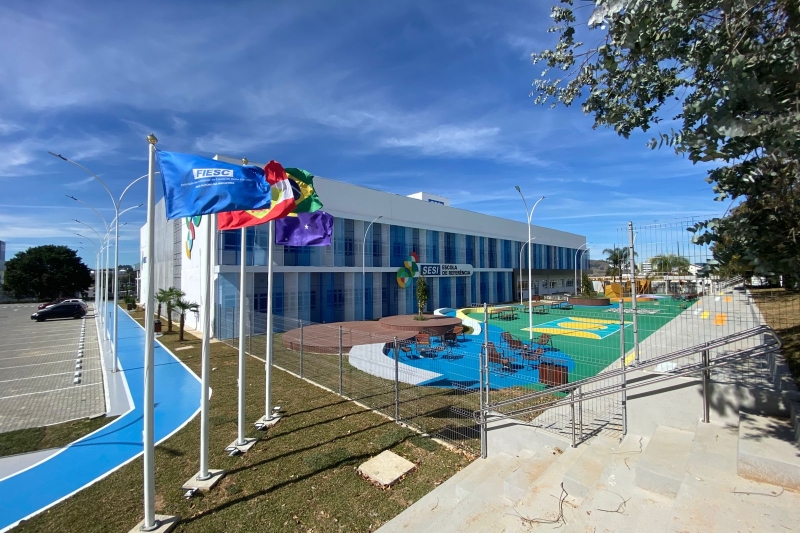 FIESC inaugura Escola SESI de Referência em Lages, na Serra Catarinense