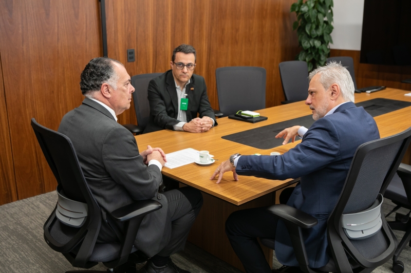 FIESC pede apoio da Secretaria de Portos para redução de taxas portuárias