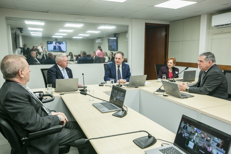 Reunião foi realizada na Alesc, nesta terça (foto: Jeferson Baldo/Agência AL)